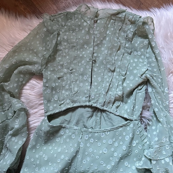 ASOS Pleat Detail Midi Dress In Jacquard Satin Spot With Tie Detail In Sage - Picture 6 of 7